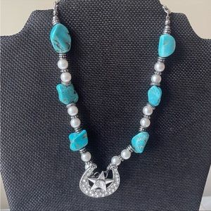 Horseshoe Faux Pearl & Turquoise Necklace